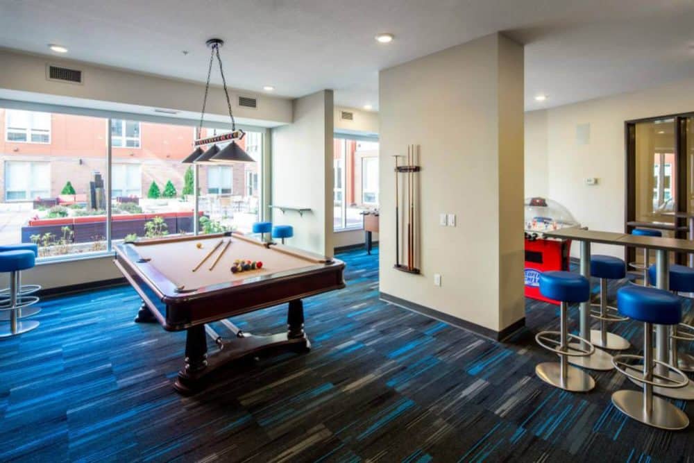 OffCampus Apartments near UMN The Knoll Dinkytown Minneapolis, MN